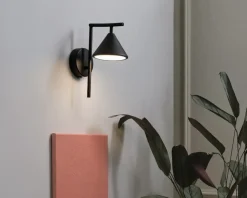 Væglampe Fuji sort LED H.25,5 cm